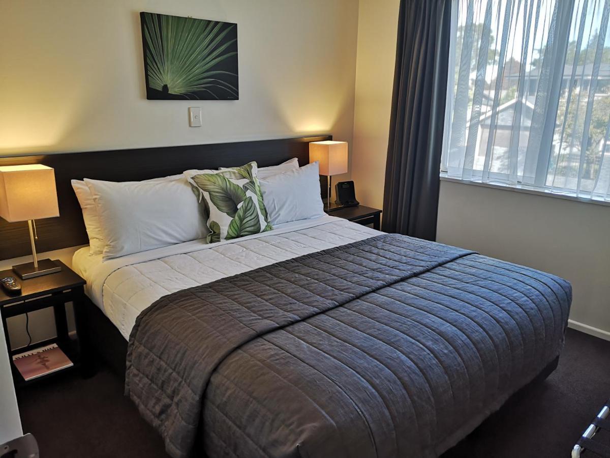 Airport Palms Motel Крайстчерч Екстер'єр фото