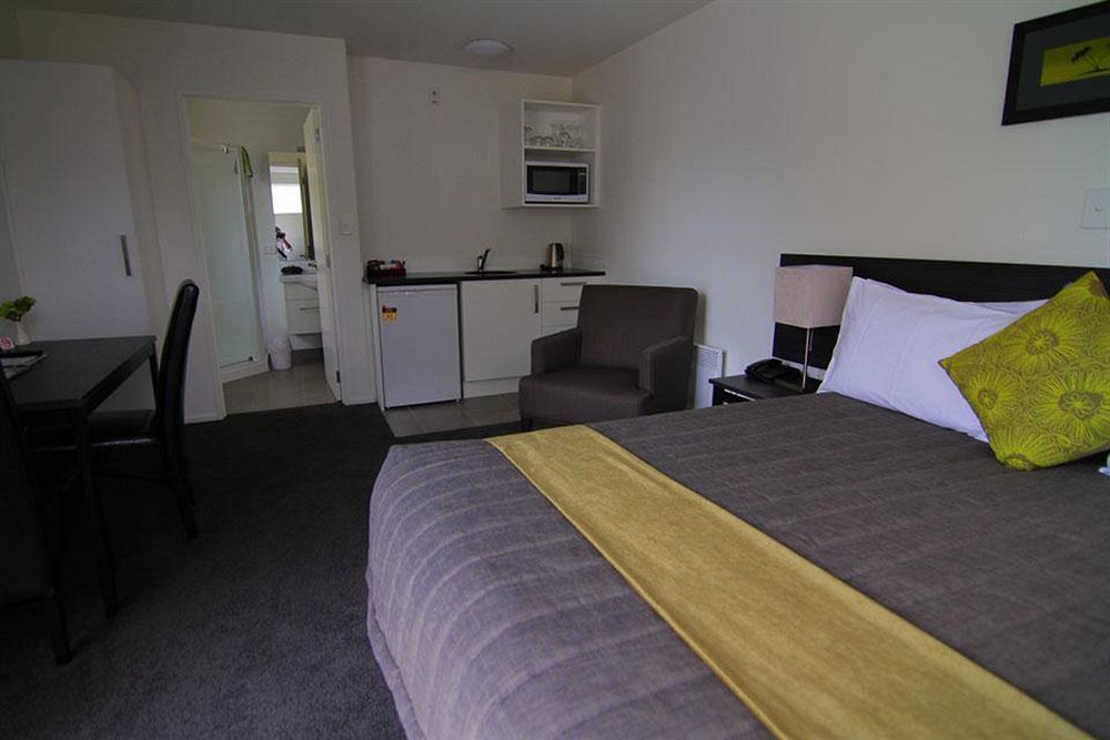 Airport Palms Motel Крайстчерч Екстер'єр фото