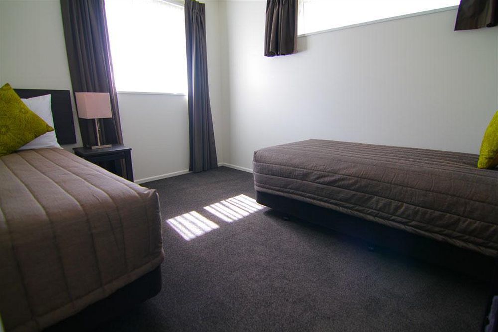 Airport Palms Motel Крайстчерч Екстер'єр фото